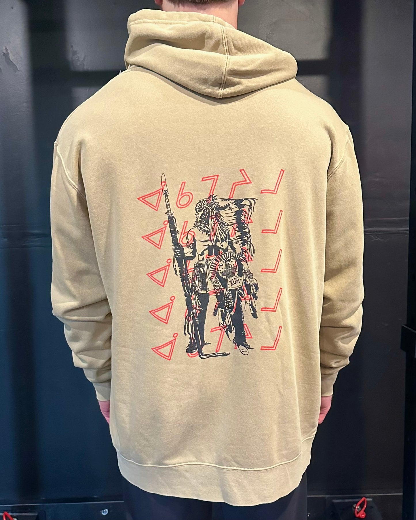 Ākameyimo Hoodie