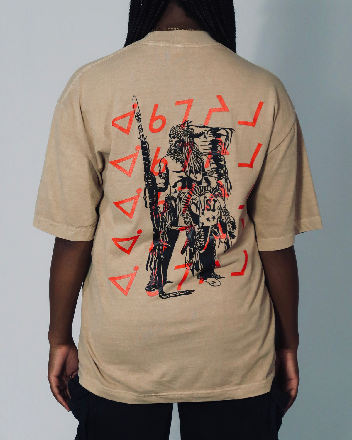 Ākameyimo T-Shirt, photo 3 – Indigenous-owned t-shirt by XUSI, Saskatoon
