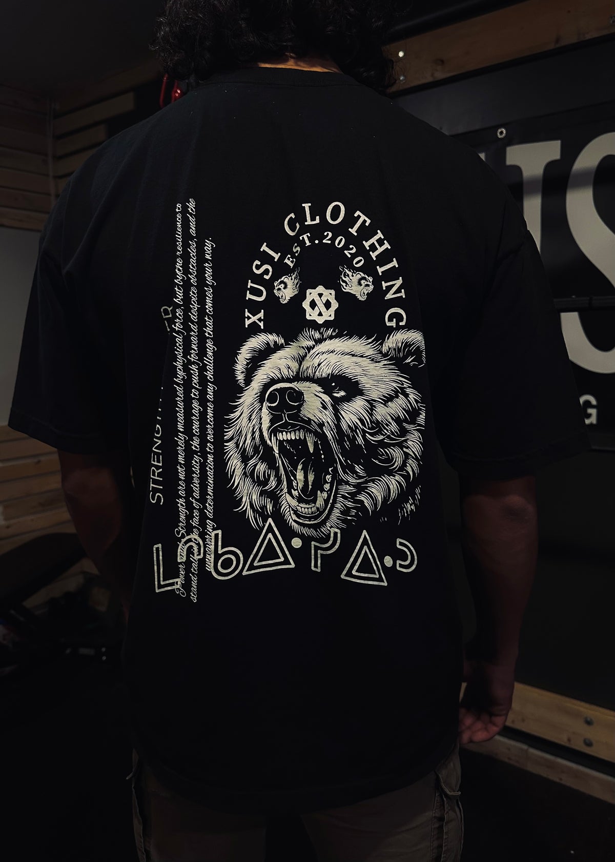 Bear T-Shirt, photo 4 – Indigenous-owned t-shirt by XUSI, Saskatoon